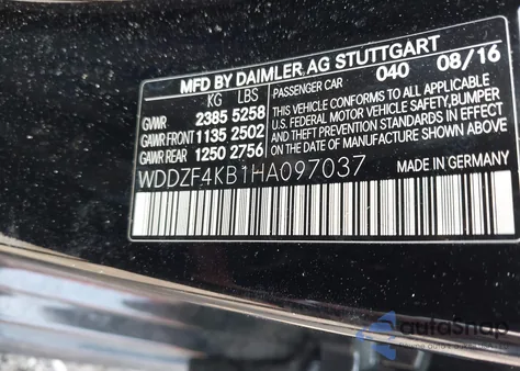 2017 Mercedes-Benz E 300 4Matic z USA, uszkodzony, nr VIN WDDZF4KB1HA097037